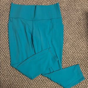 Athleta salutation stash 7/8 tight